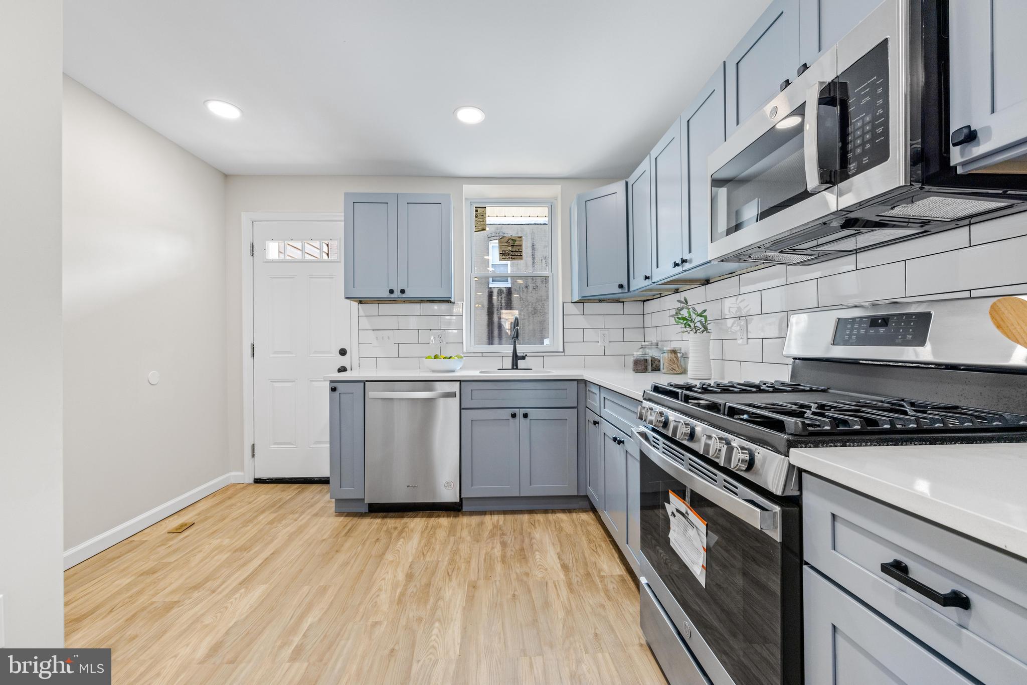 1205 Washington Blvd