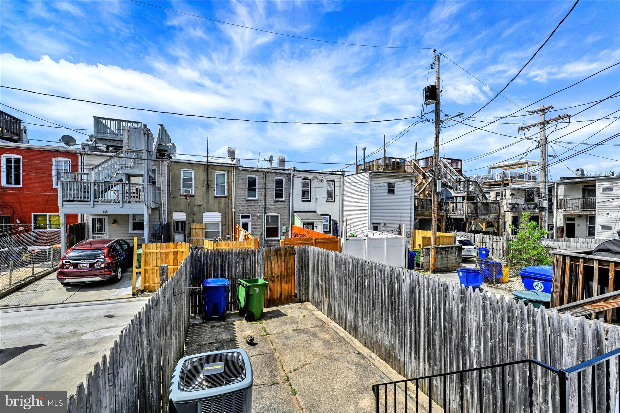 12 S Robinson St
