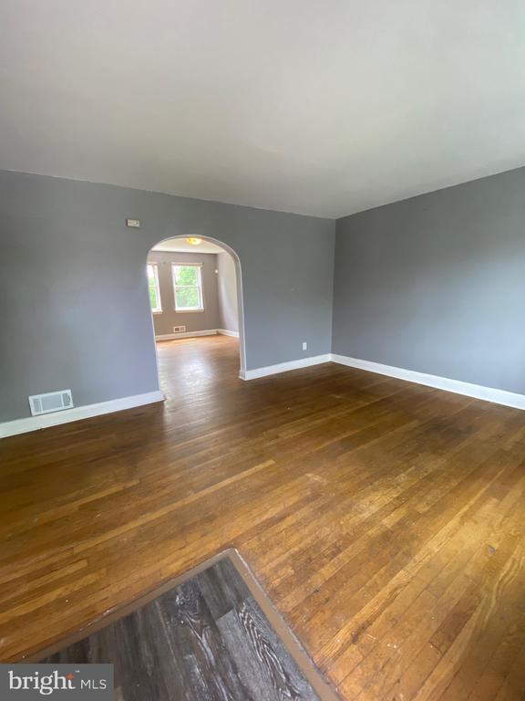 5757 Edgepark Rd