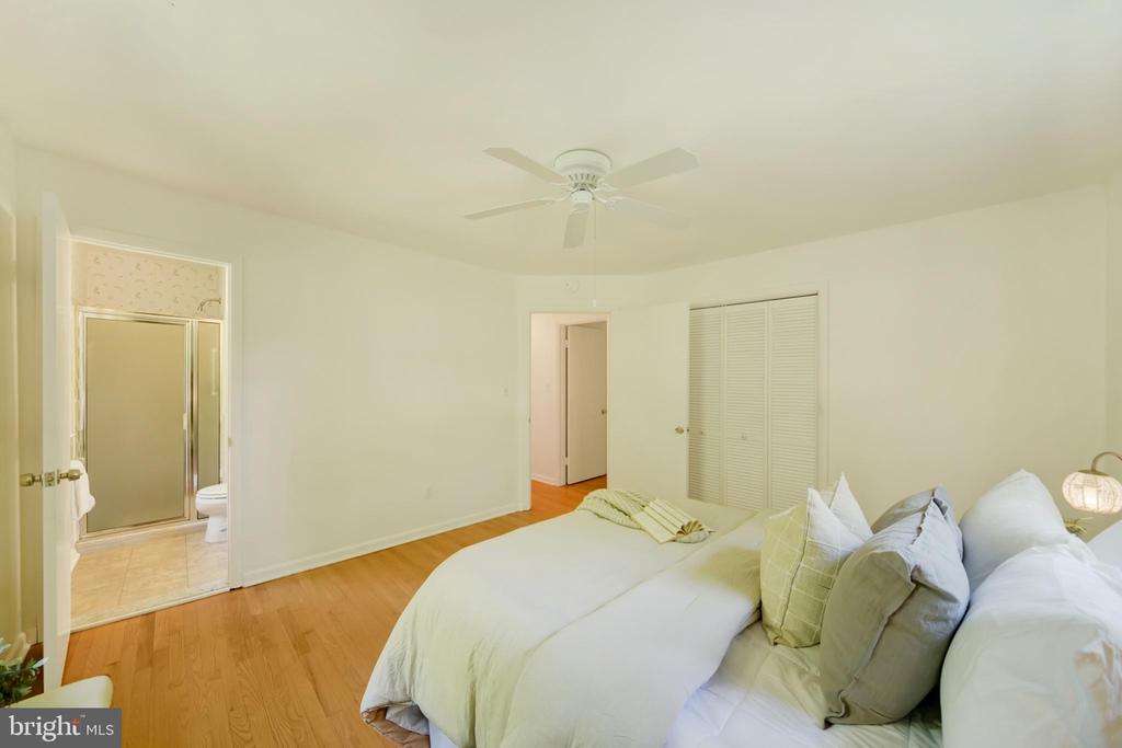 403 OLD ORCHARD ROAD