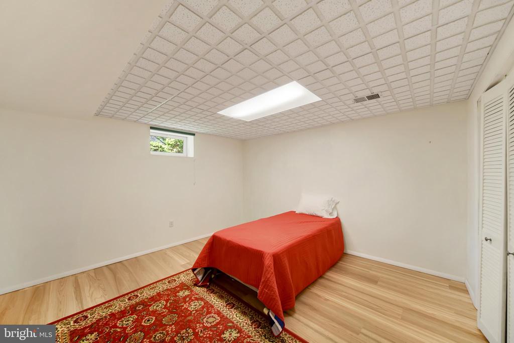 403 OLD ORCHARD ROAD