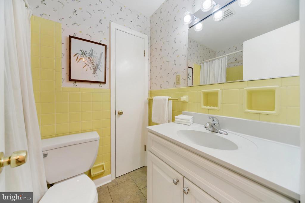 403 OLD ORCHARD ROAD