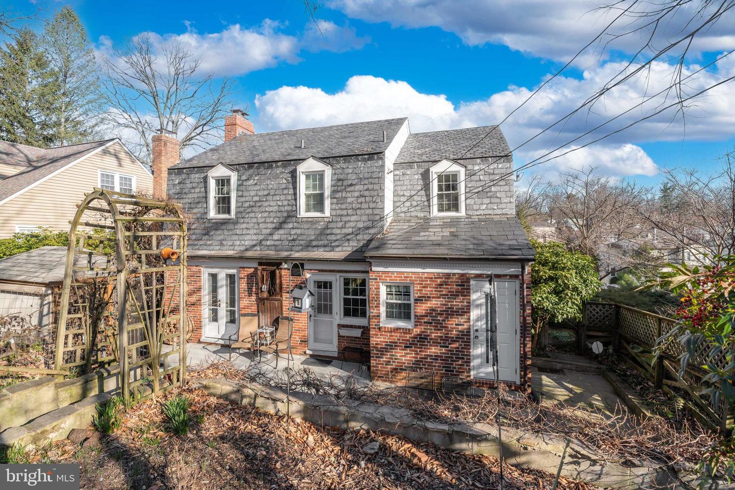 731 ANNESLIE ROAD