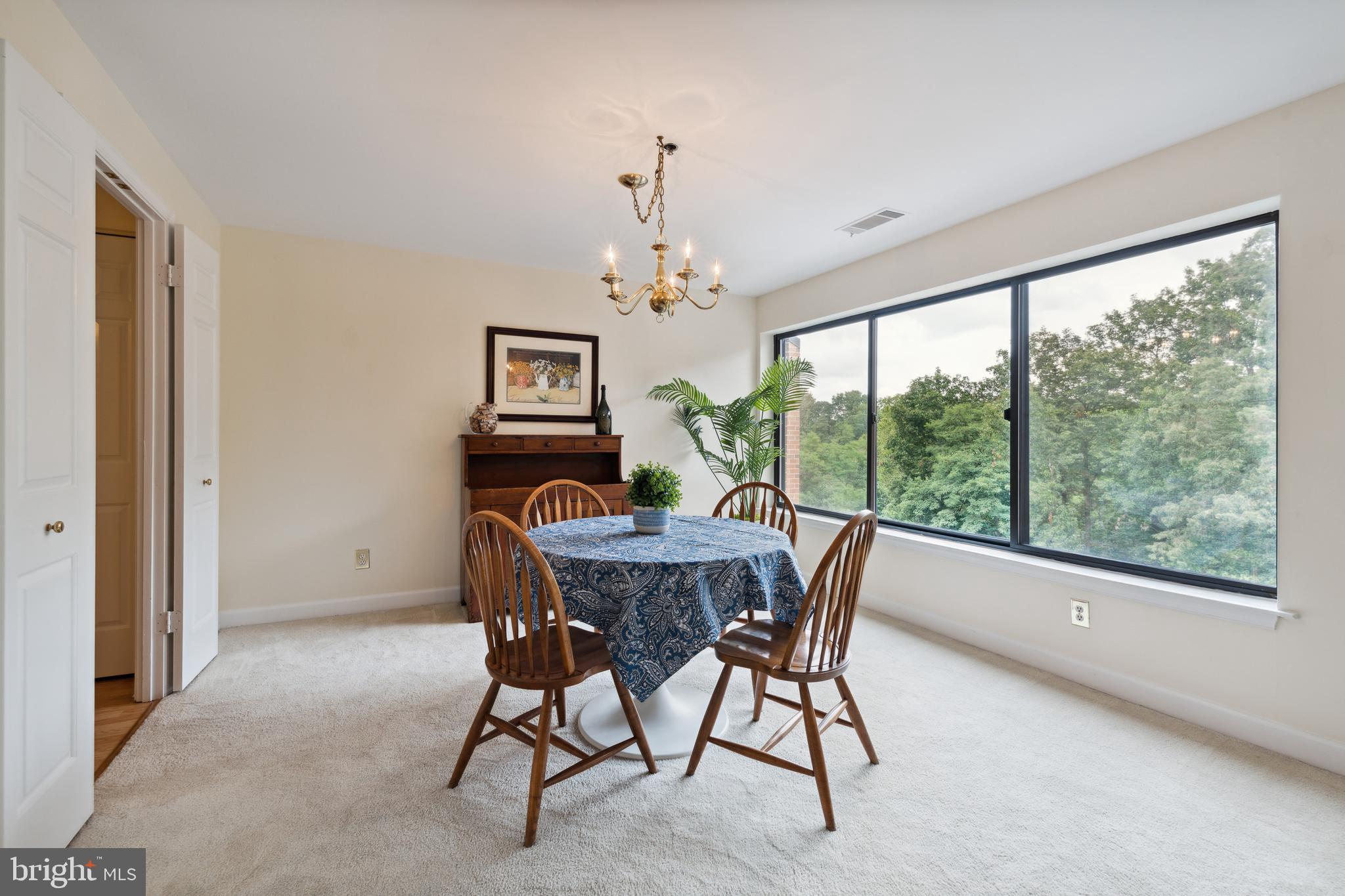 1 SOUTHERLY CT Unit: 606