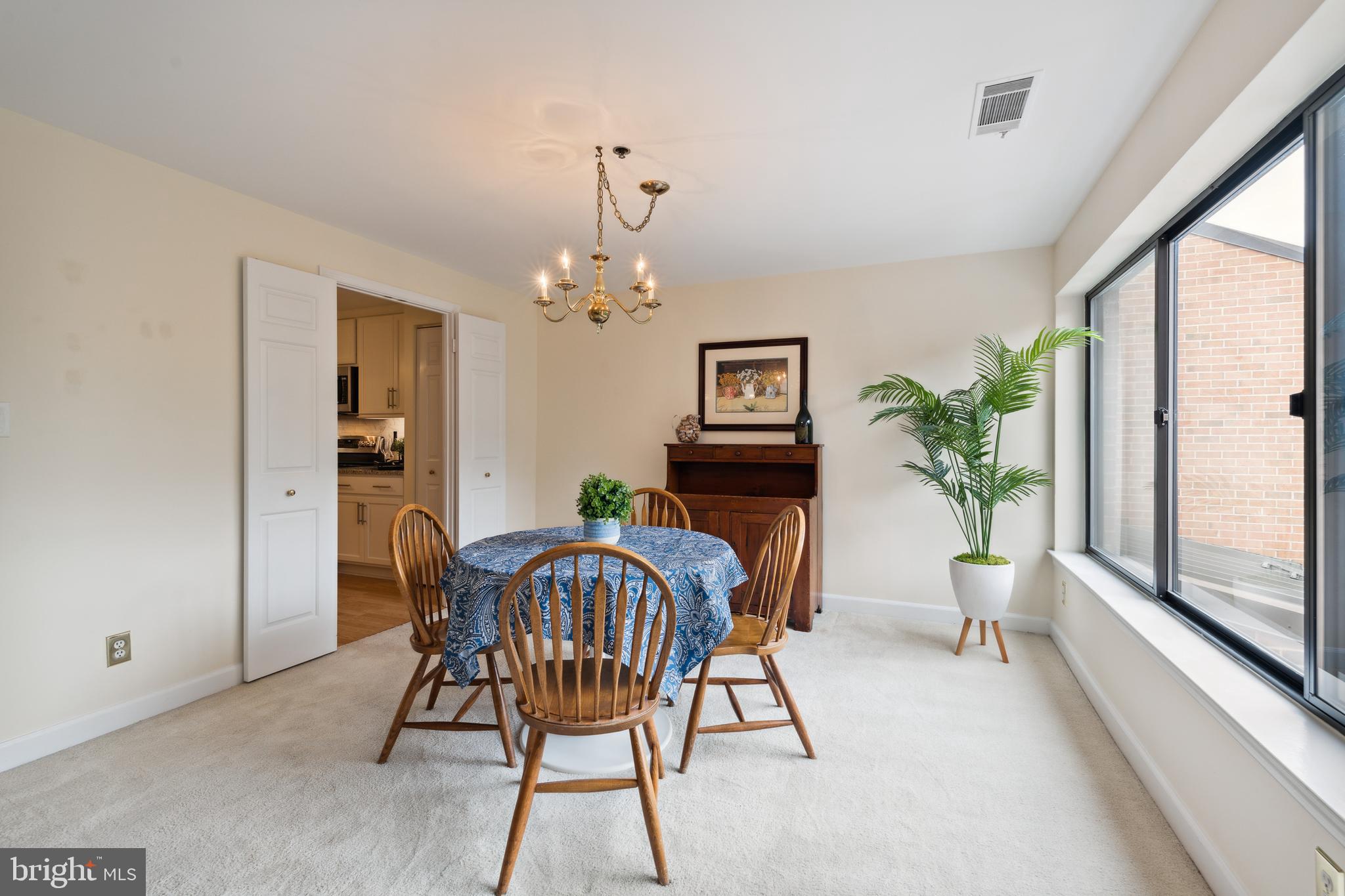 1 SOUTHERLY CT Unit: 606