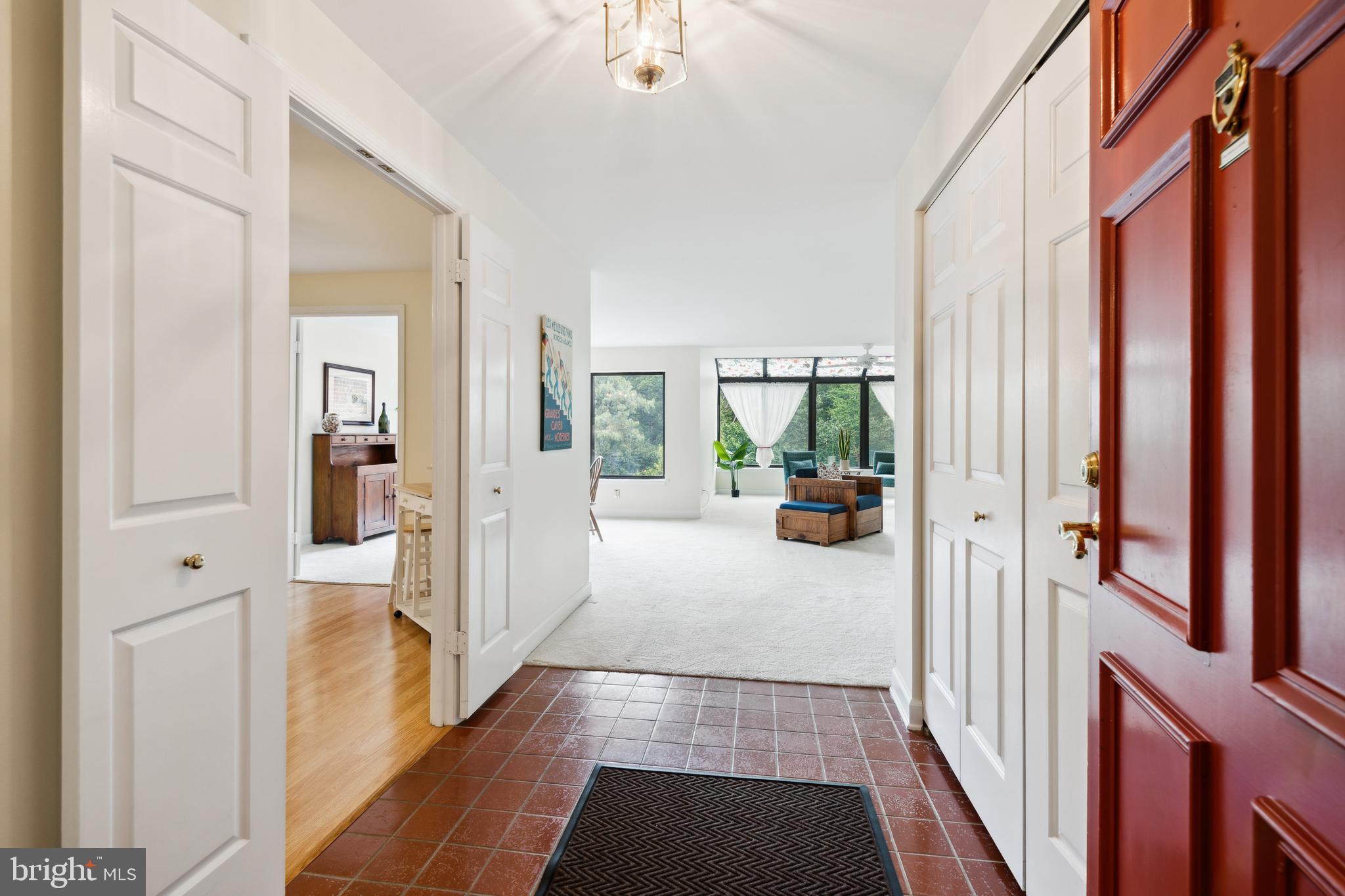 1 SOUTHERLY CT Unit: 606