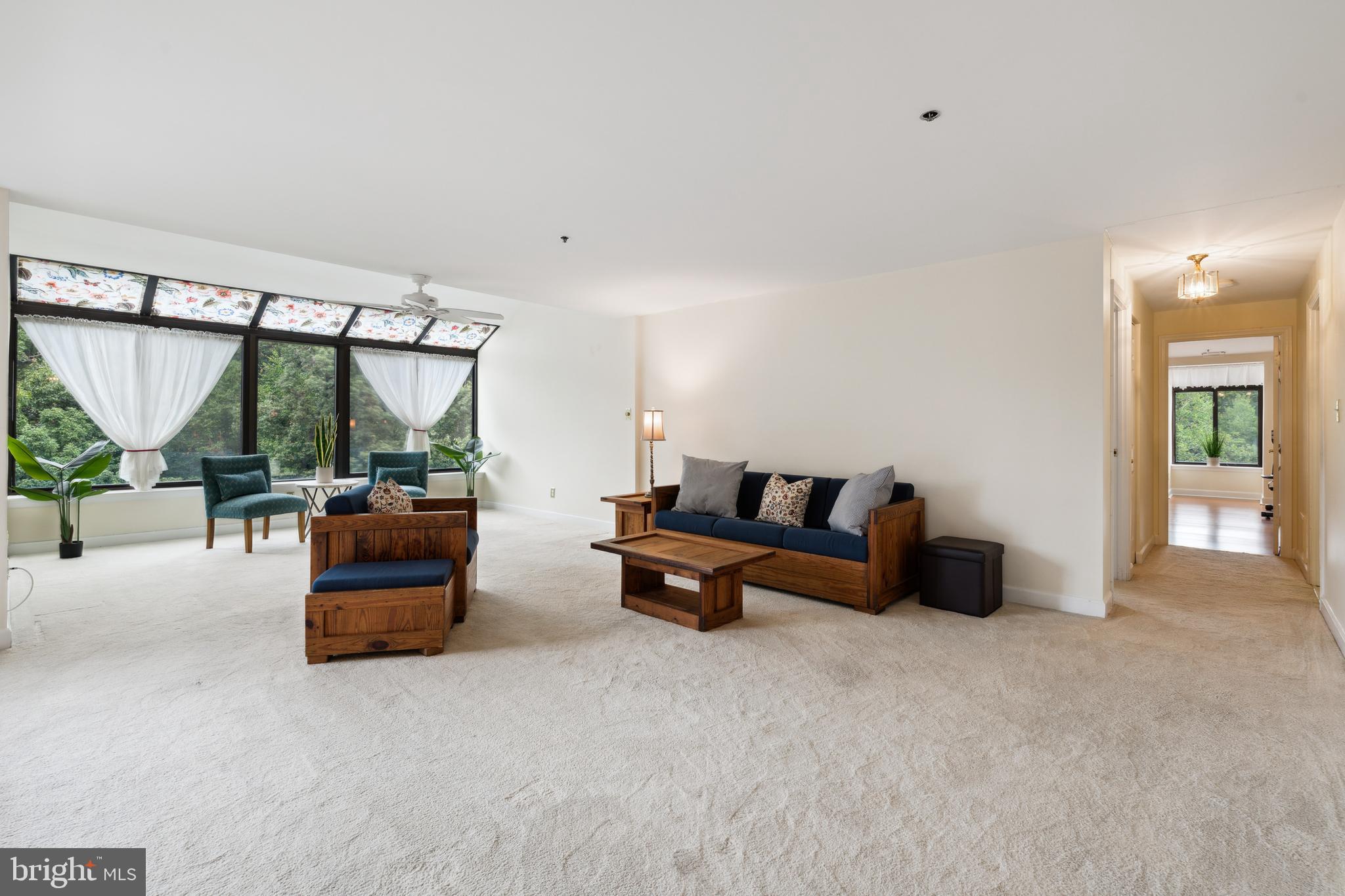 1 SOUTHERLY CT Unit: 606