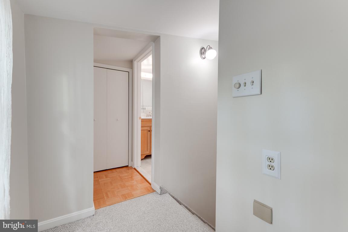 1103 Saint Albans Rd