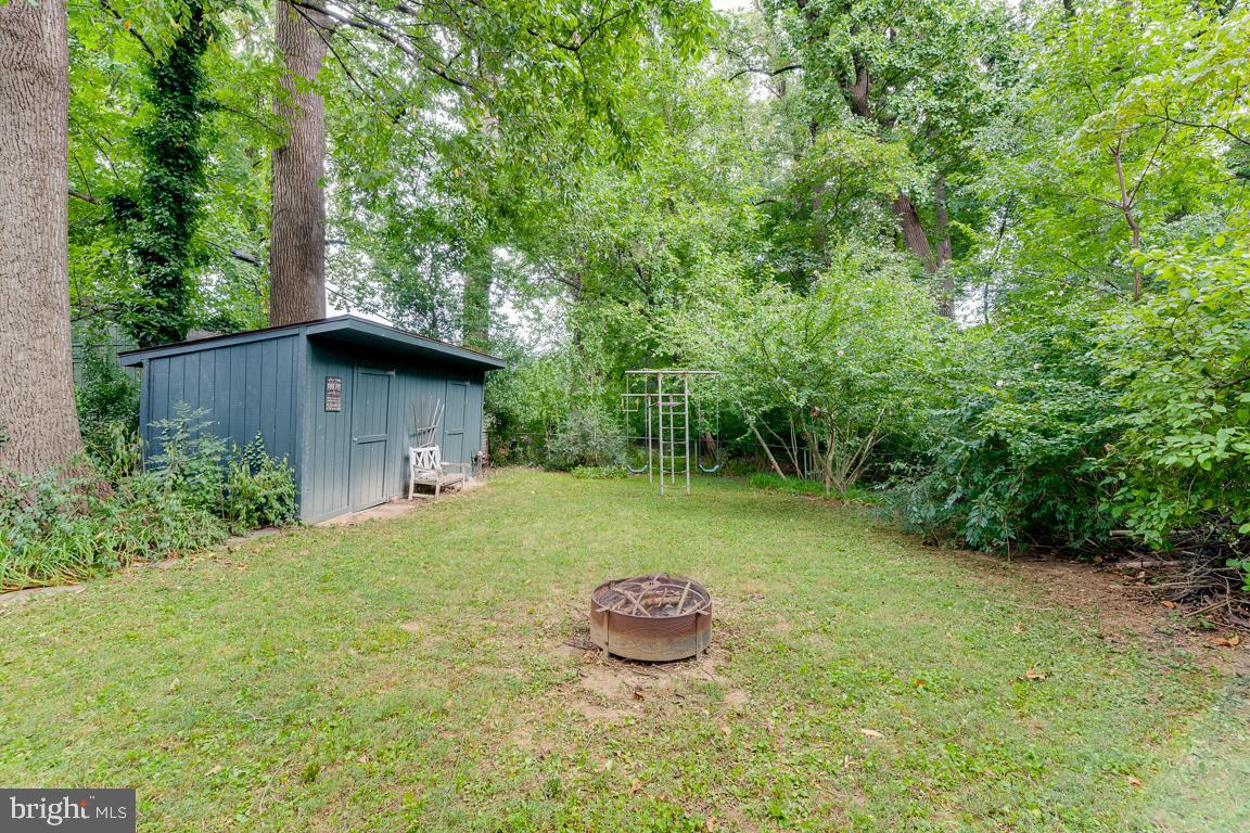 1103 Saint Albans Rd