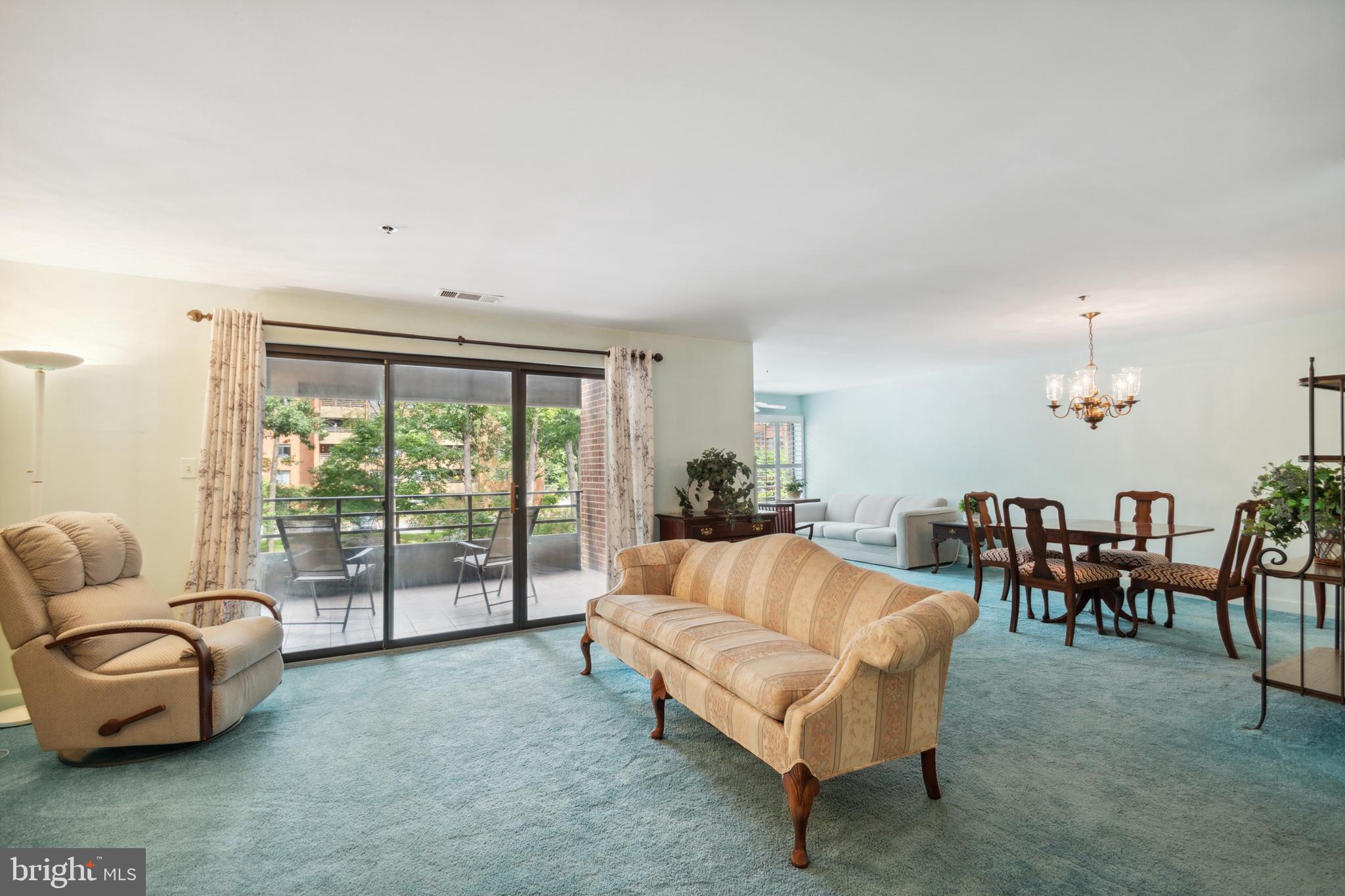 3 SOUTHERLY COURT Unit: 201