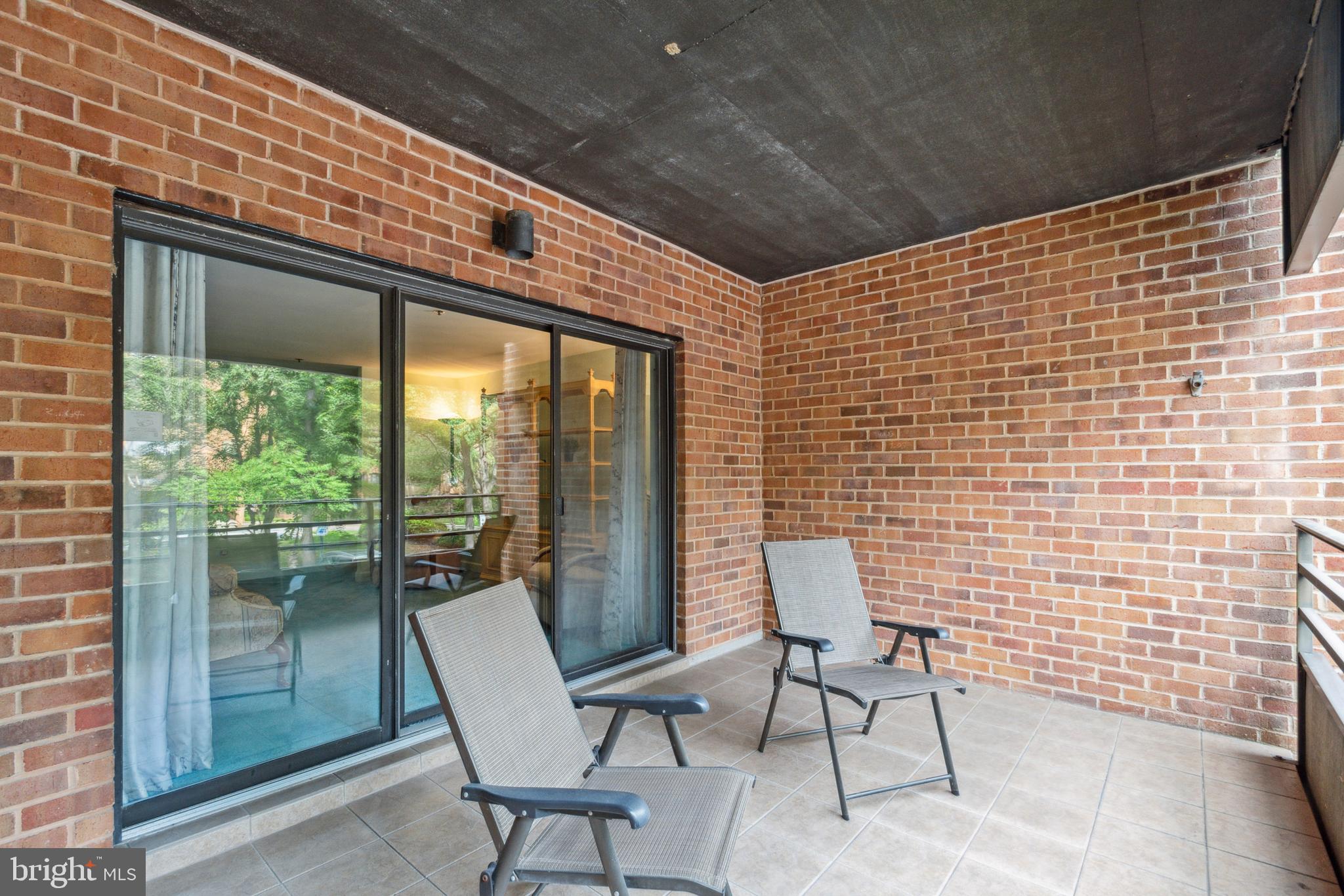 3 SOUTHERLY COURT Unit: 201