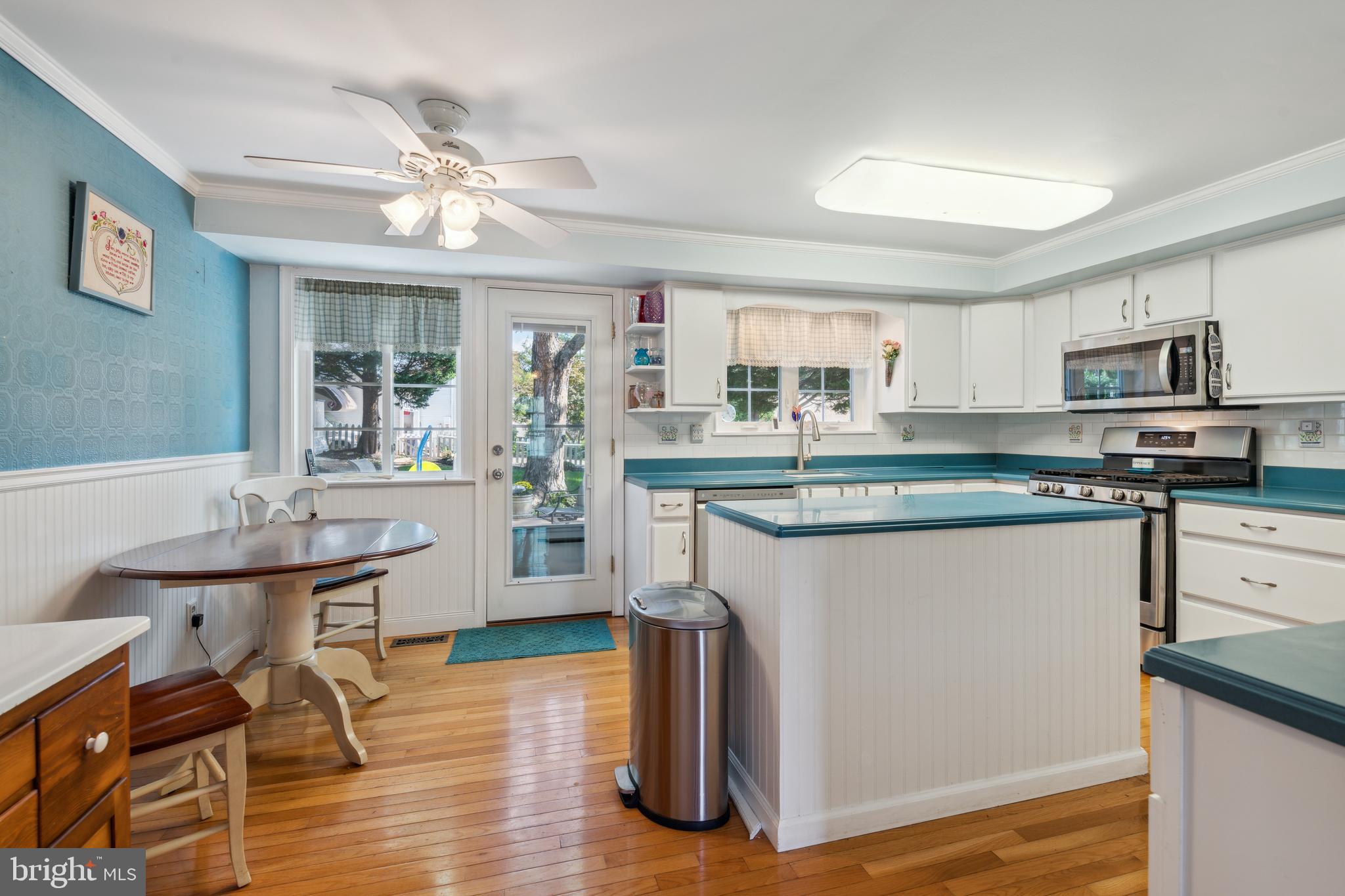 1319 MALBAY DRIVE