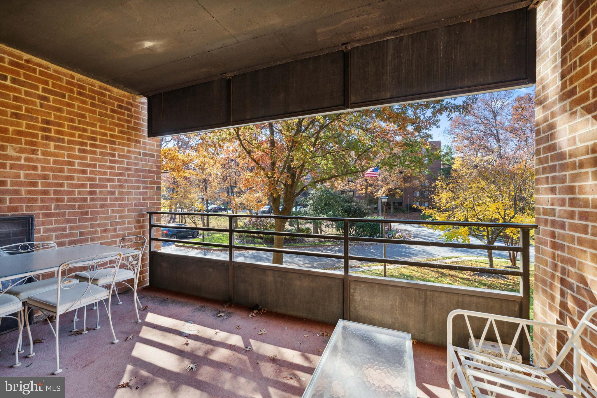 1 Southerly COURT Unit: 202