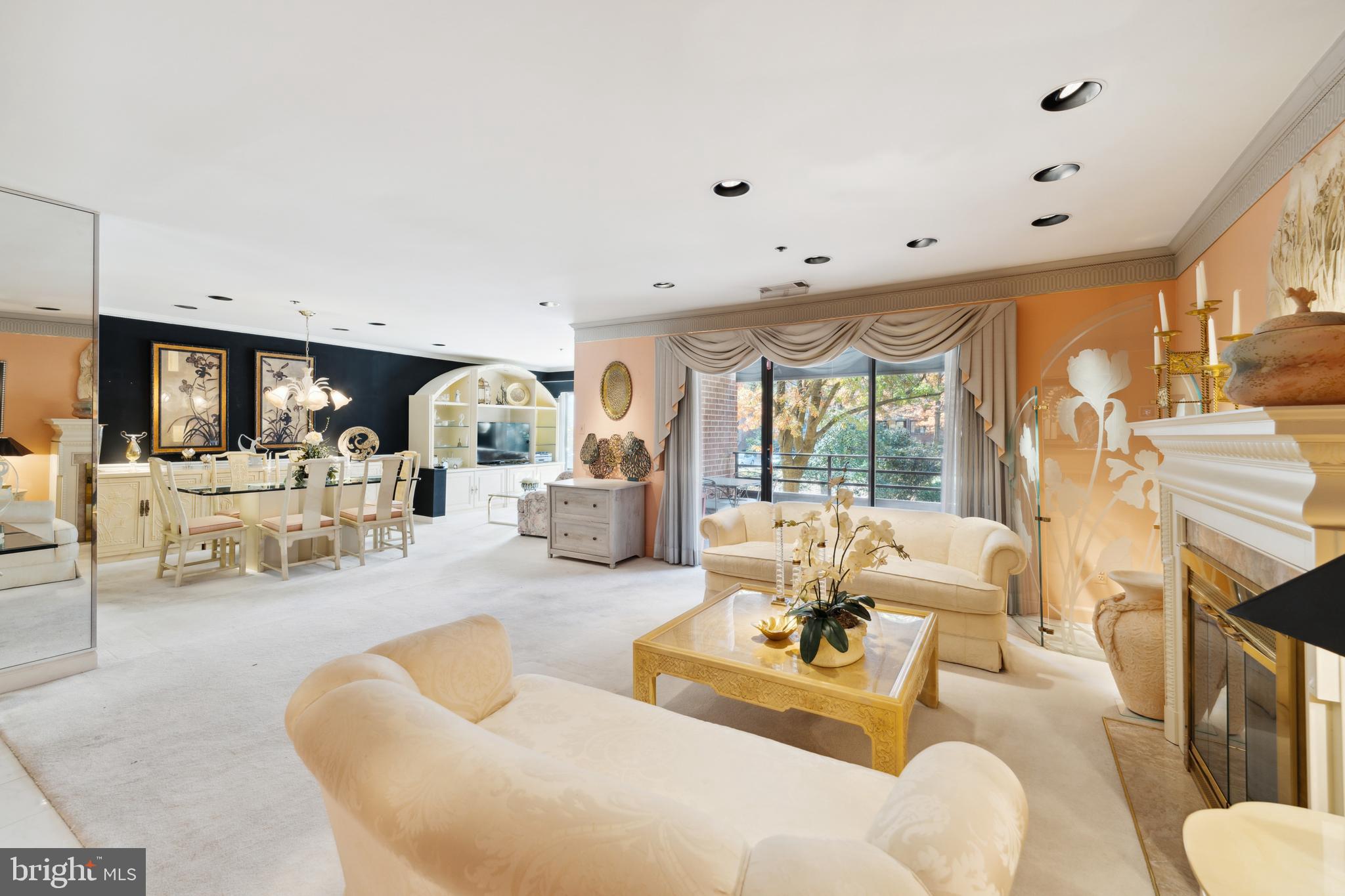 1 Southerly COURT Unit: 202