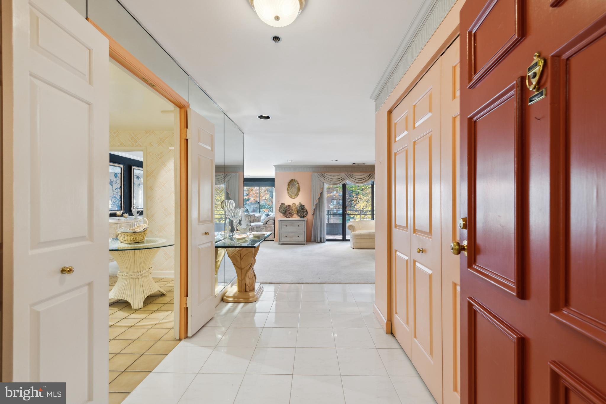 1 Southerly COURT Unit: 202