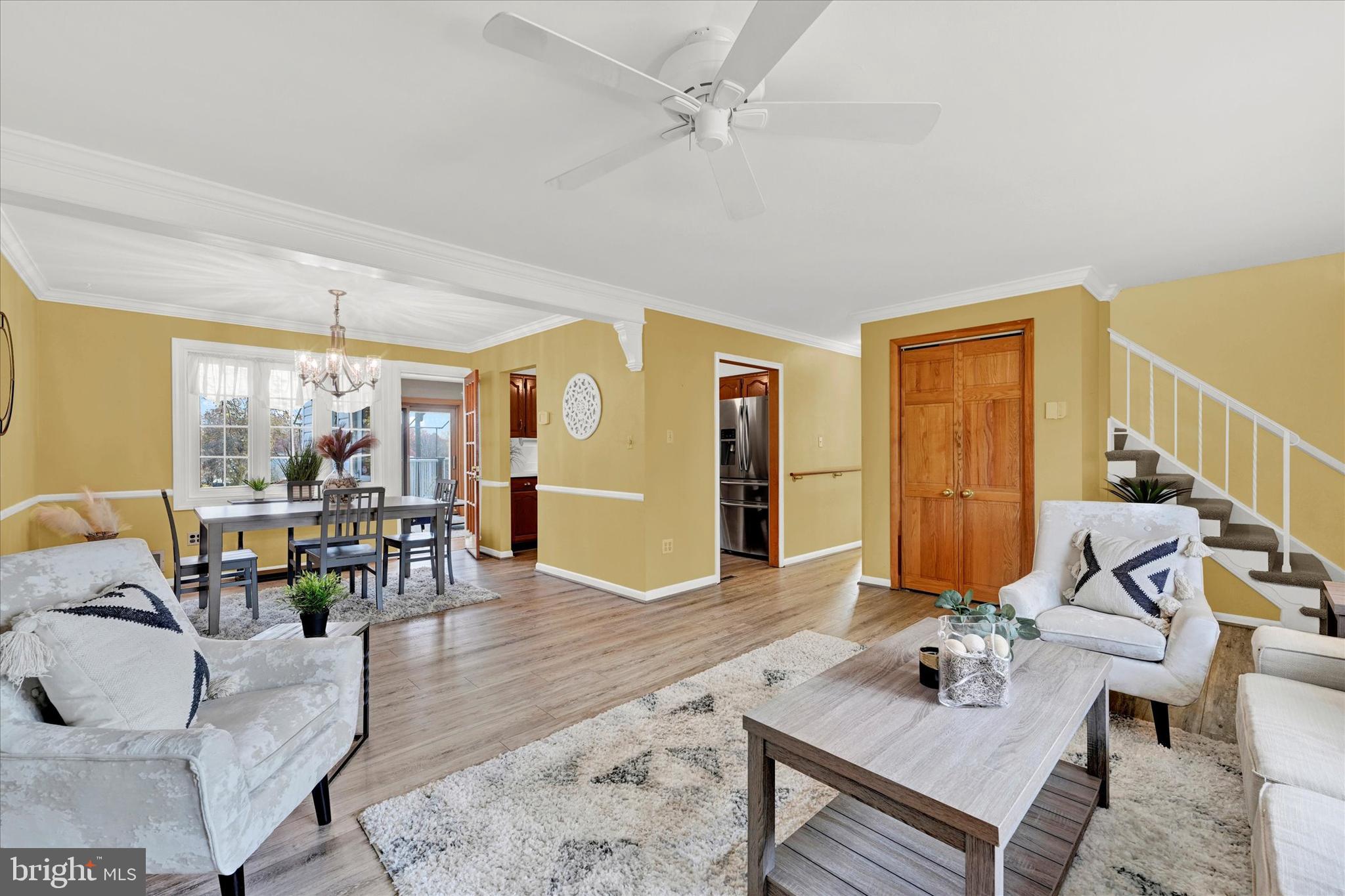 9407 Thornewood COURT