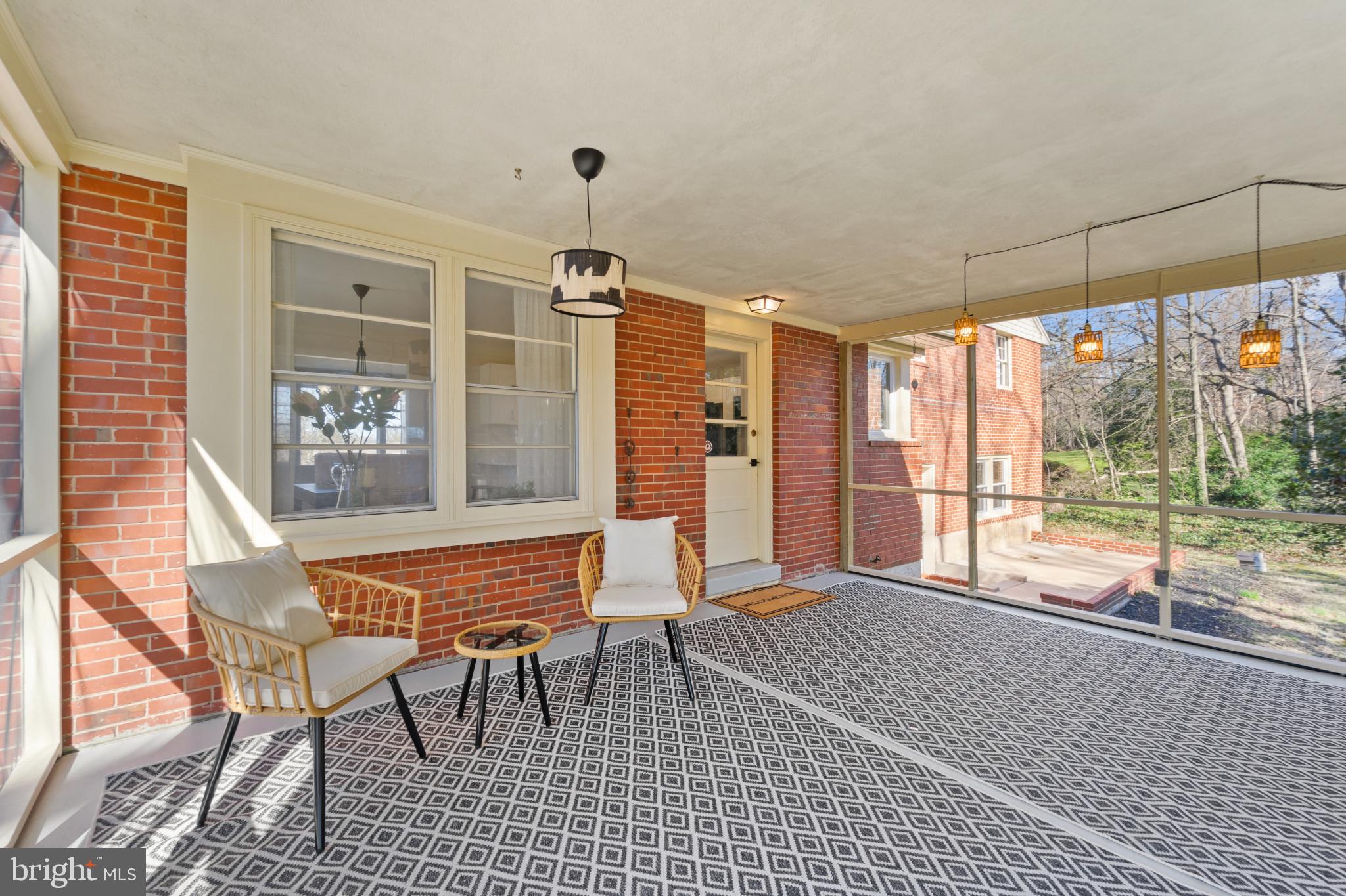 205 Lynncrest Court