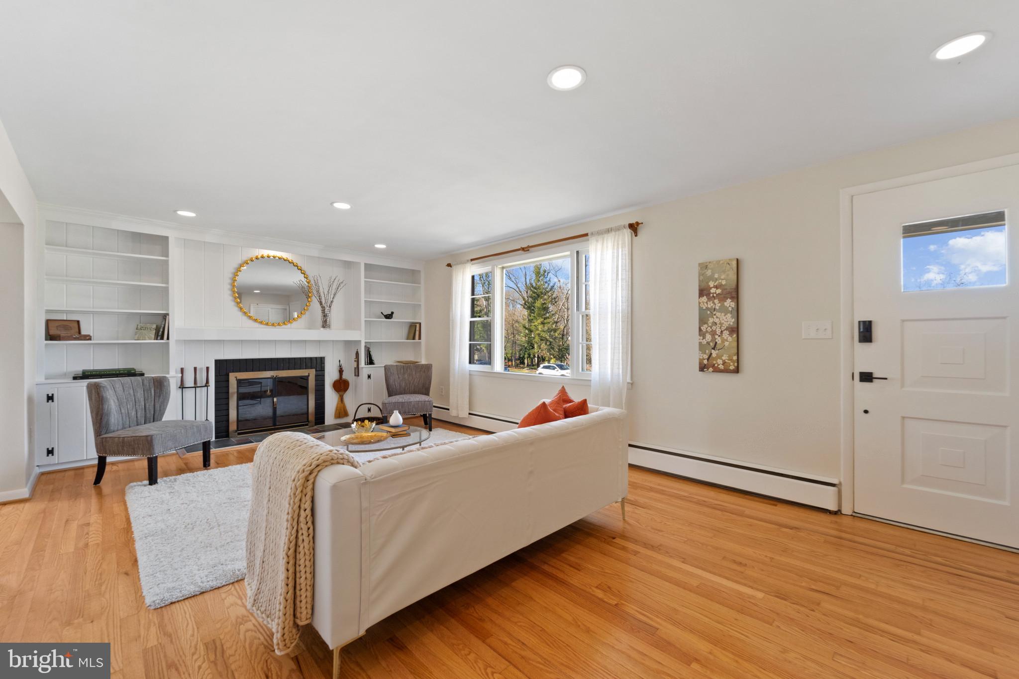 205 Lynncrest Court