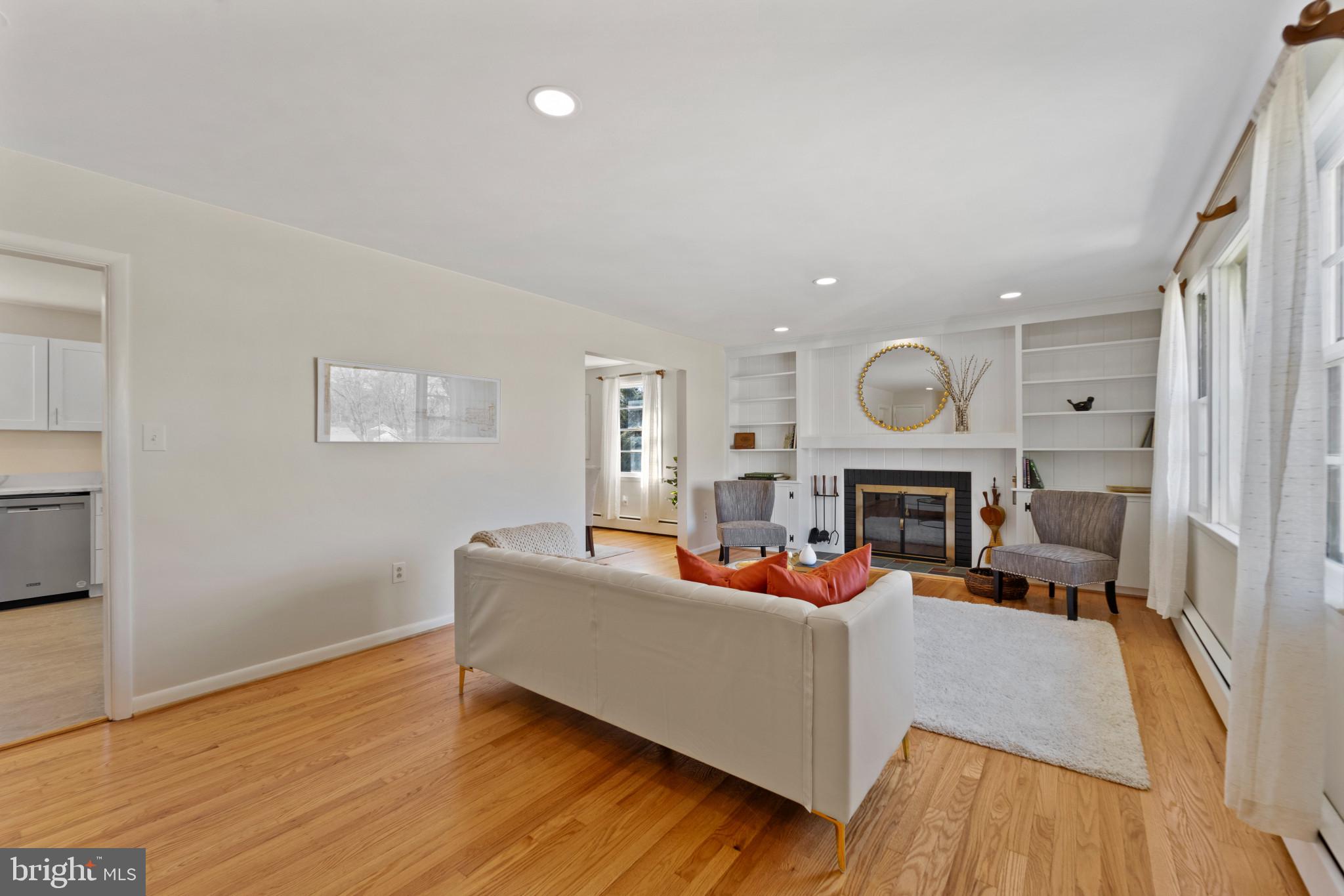 205 Lynncrest Court