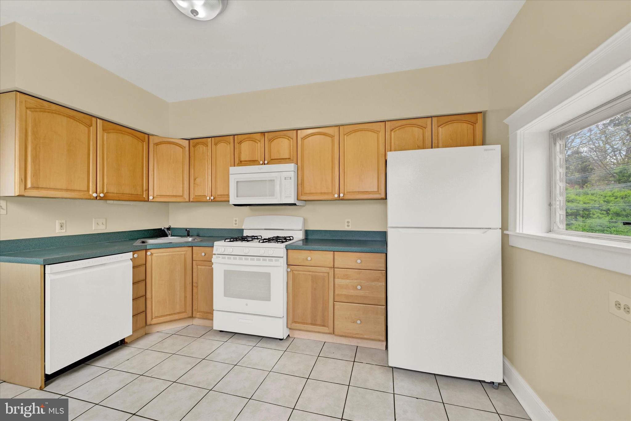 6509 Maplewood Rd