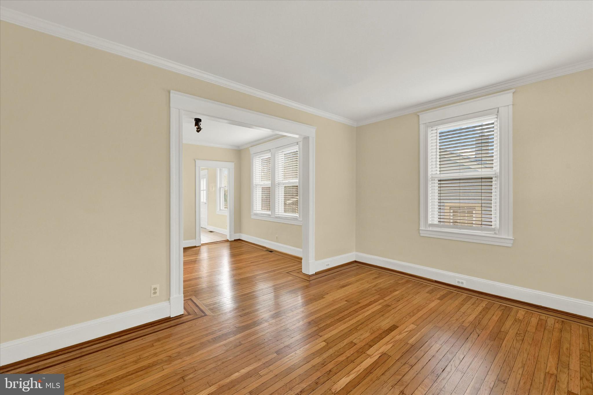 6509 Maplewood Rd