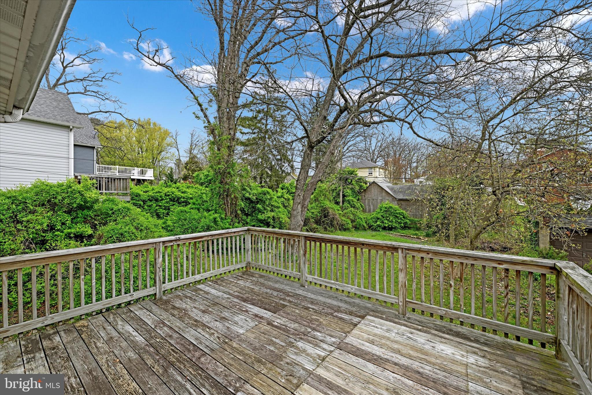 6509 Maplewood Rd