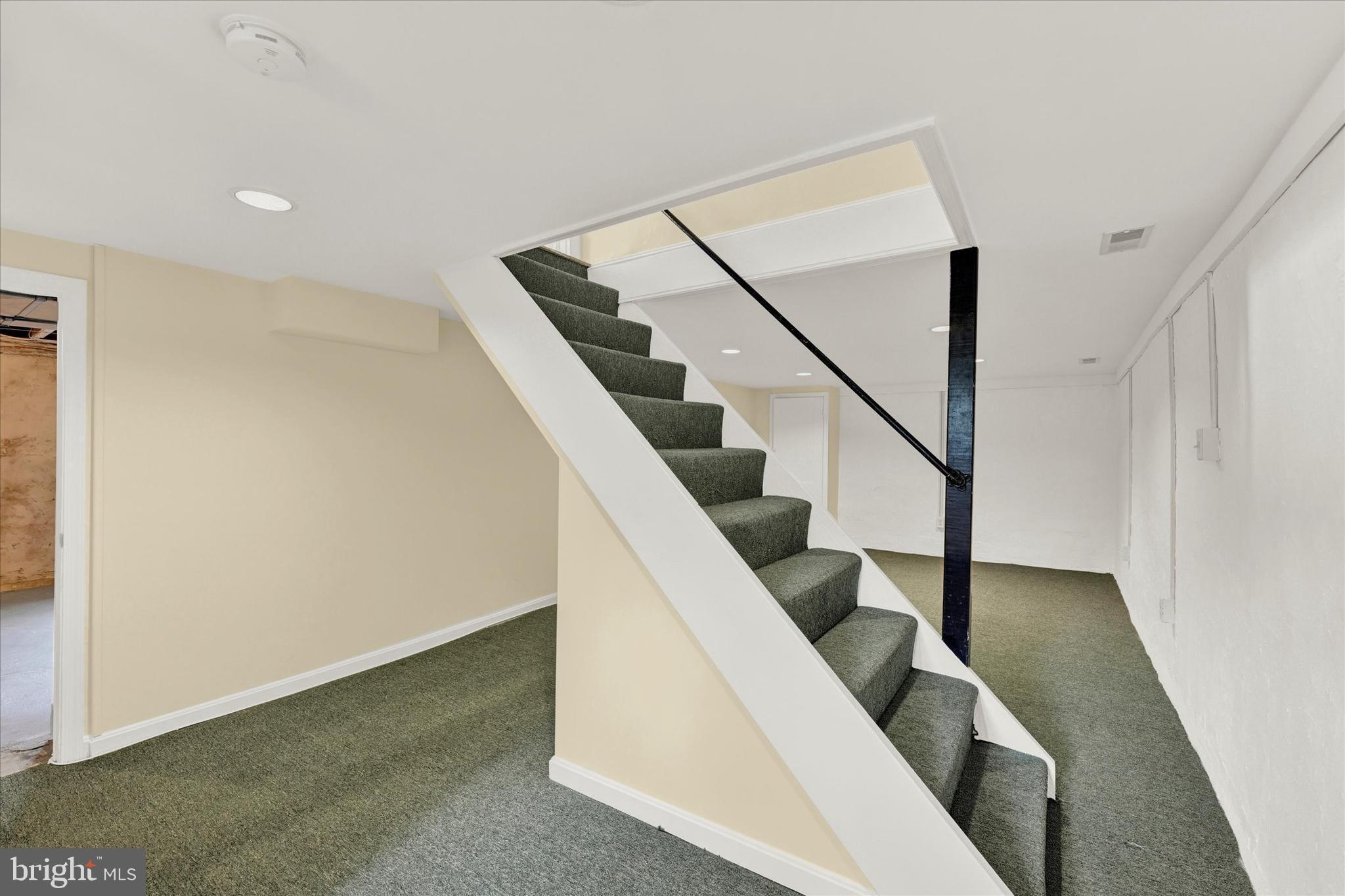 6509 Maplewood Rd
