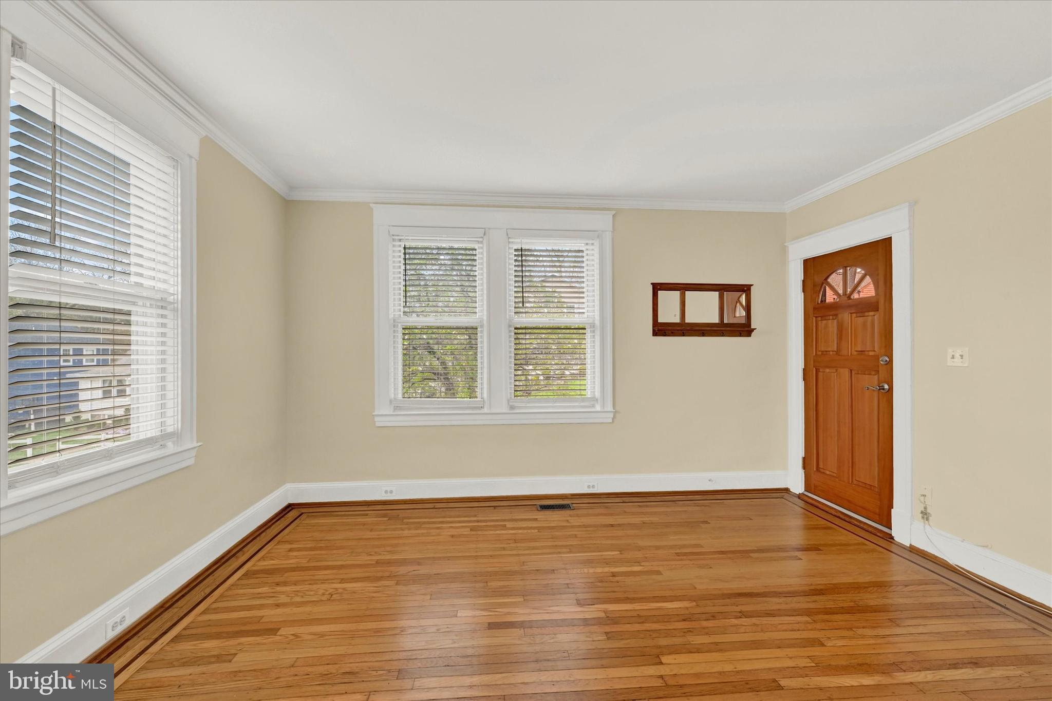 6509 Maplewood Rd