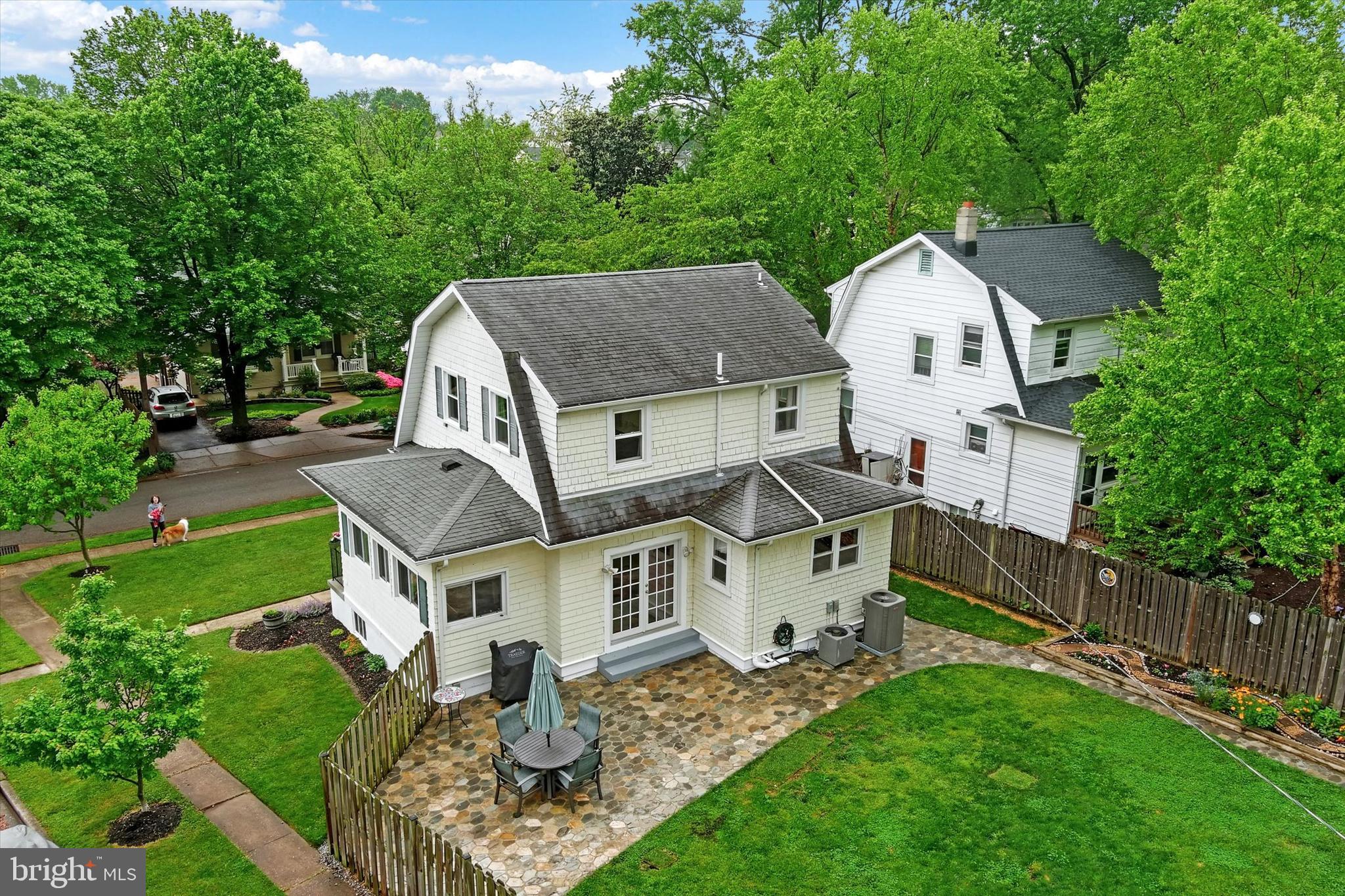 1012 Overbrook Rd