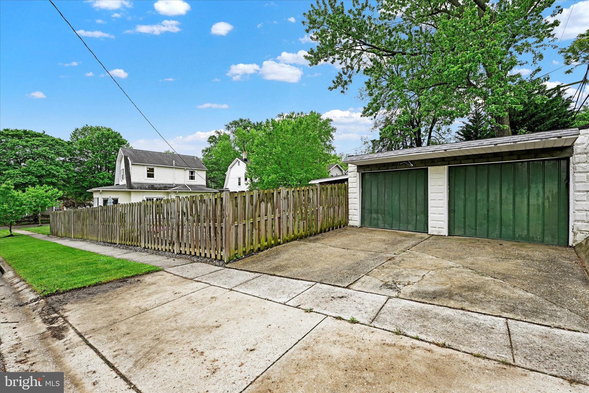1012 Overbrook Rd