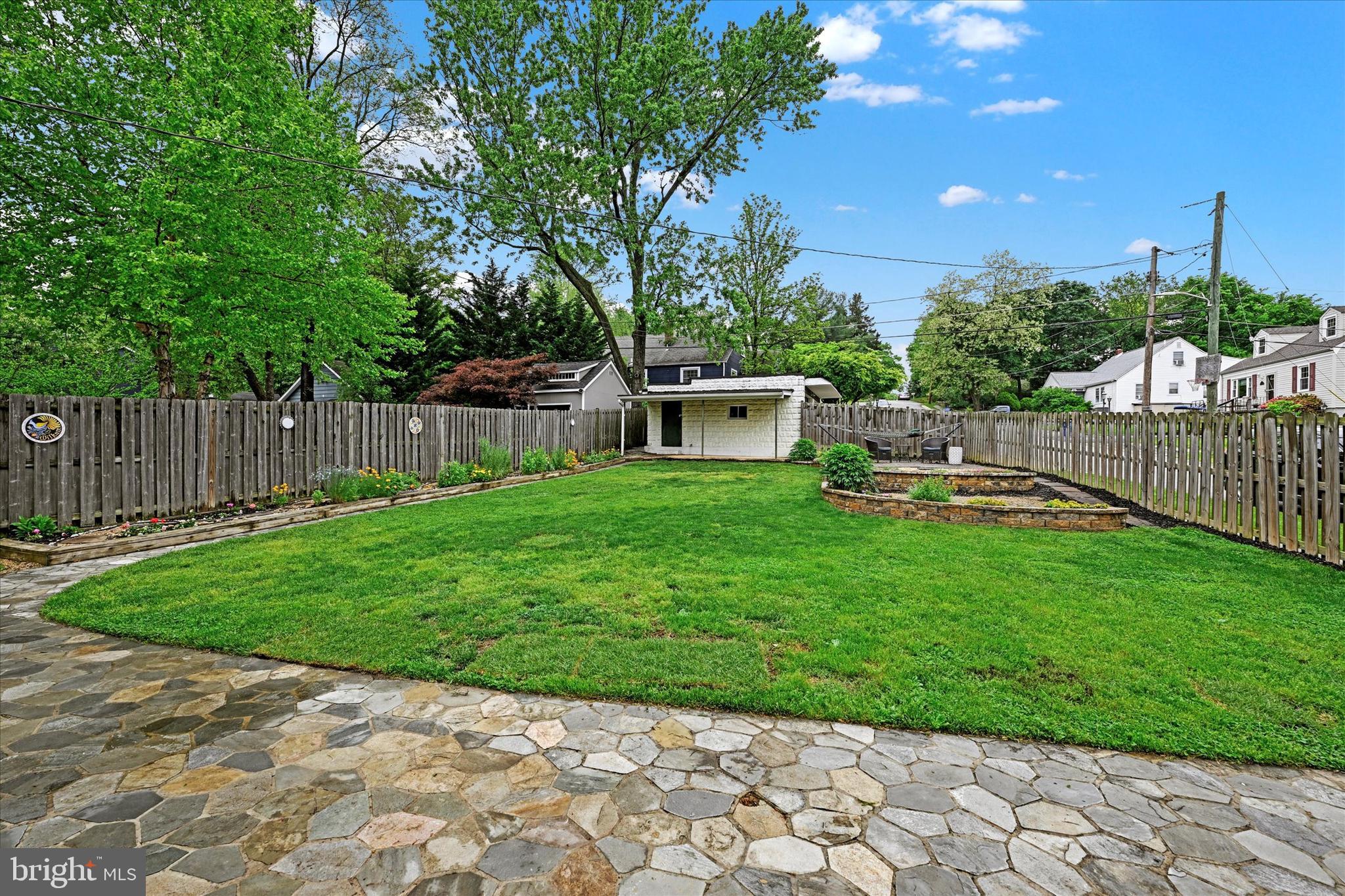1012 Overbrook Rd