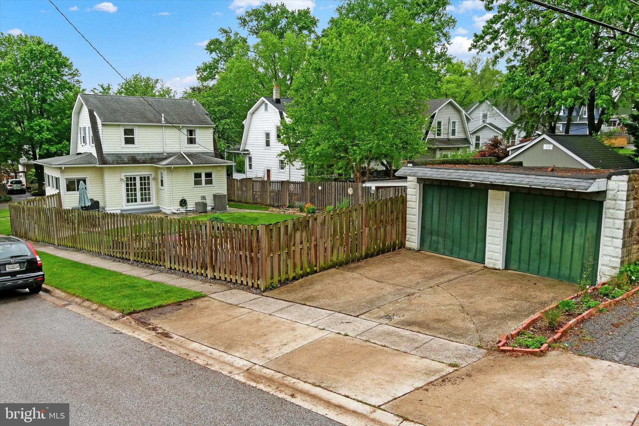 1012 Overbrook Rd