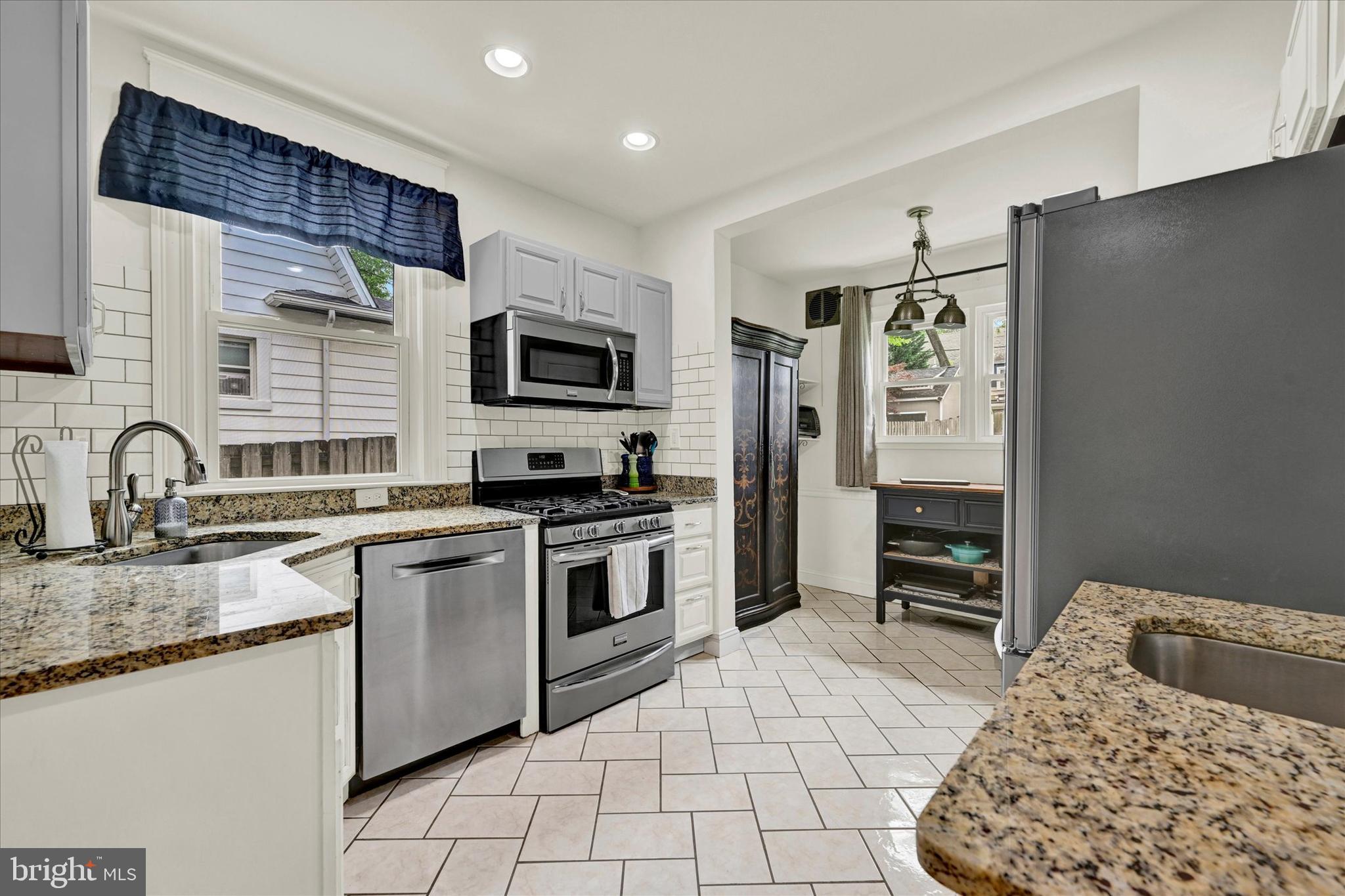 1012 Overbrook Rd