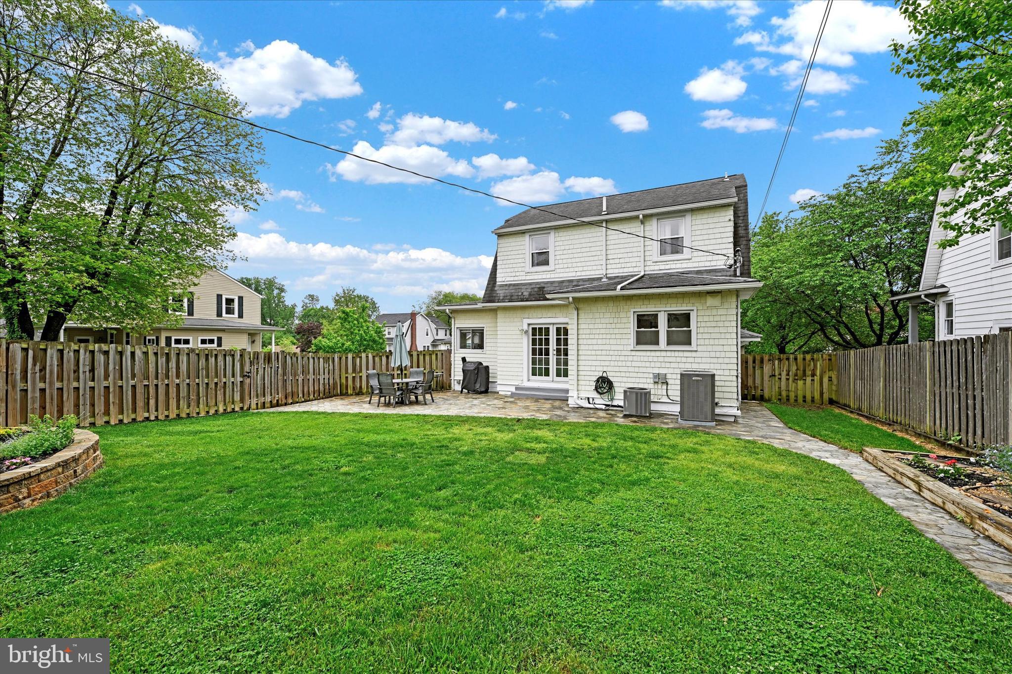 1012 Overbrook Rd