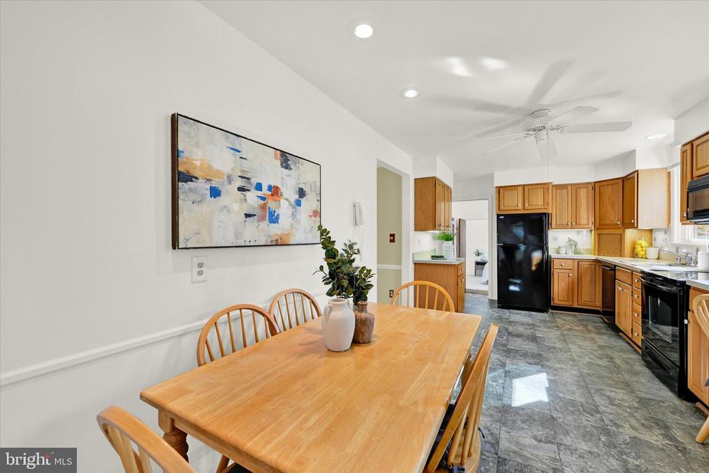 935 Beaverbank Cir