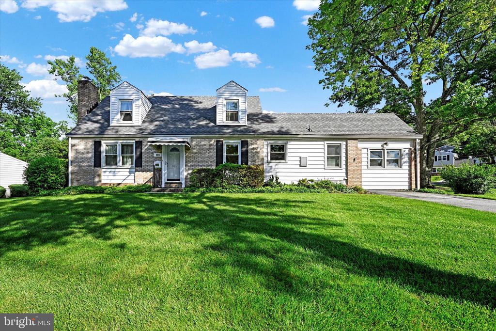 935 Beaverbank Cir