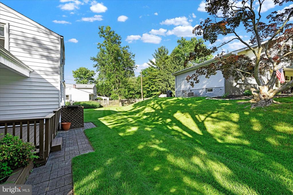 935 Beaverbank Cir