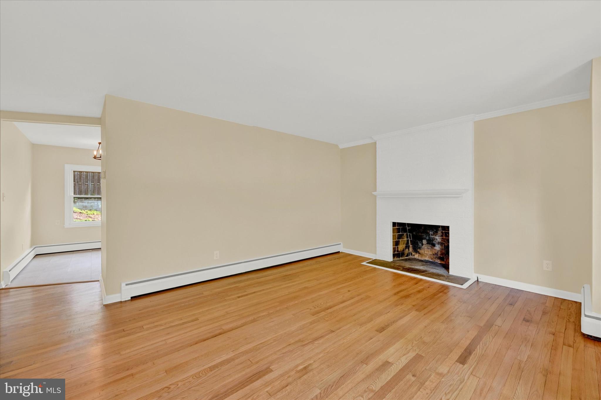 1028 Saint Albans Rd