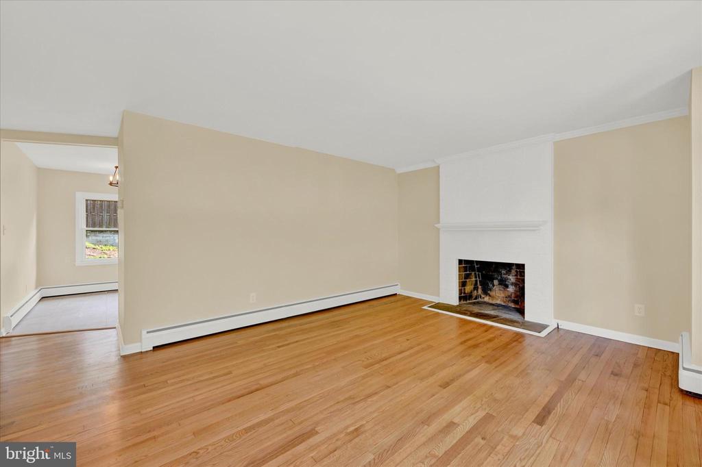 1028 Saint Albans Rd