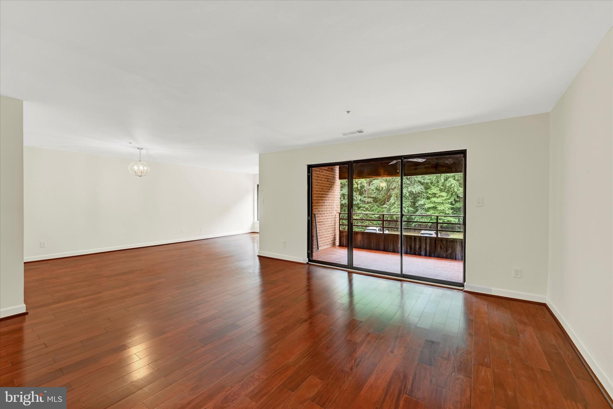 2 Southerly Ct #204