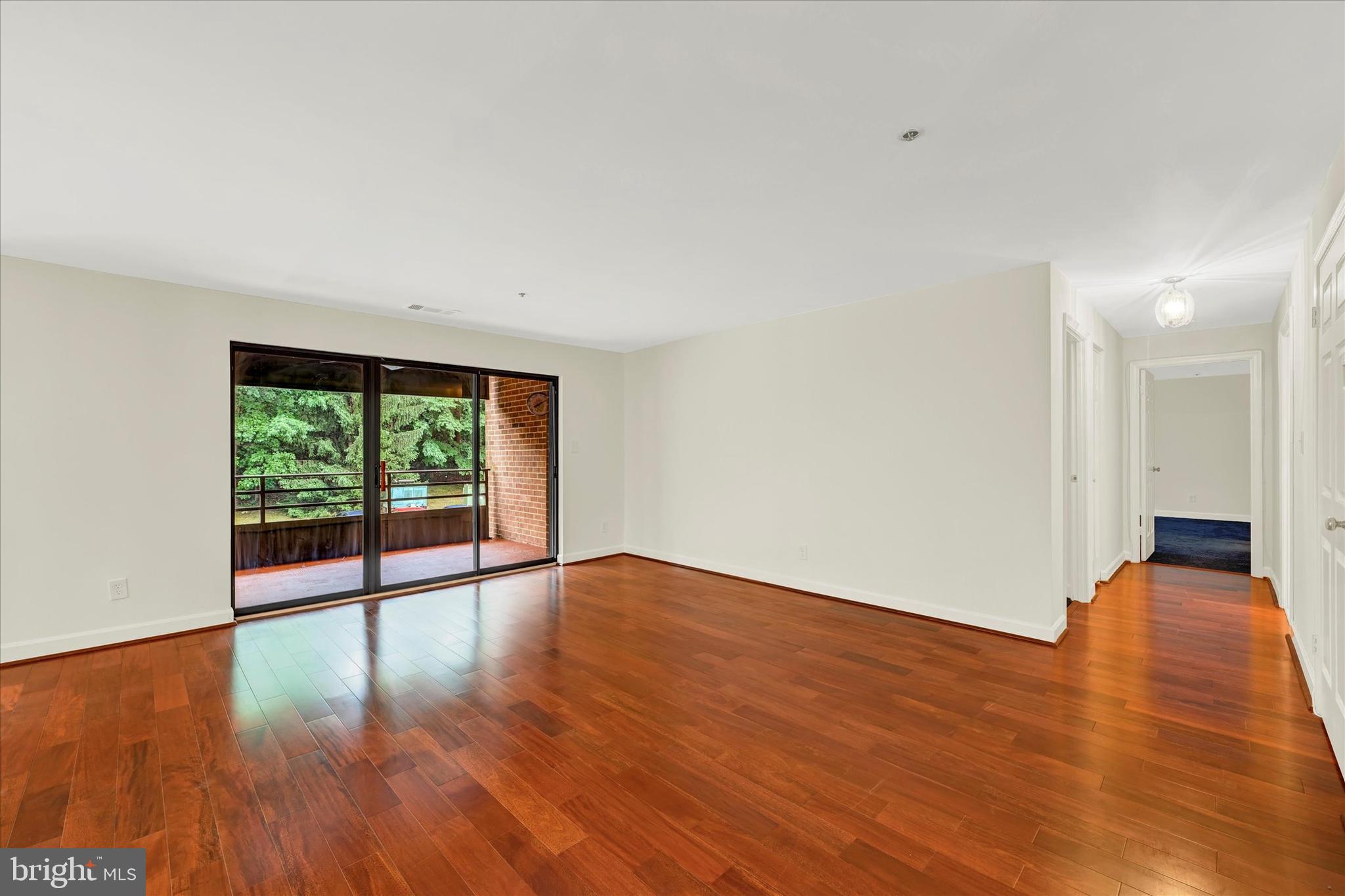 2 Southerly Ct #204