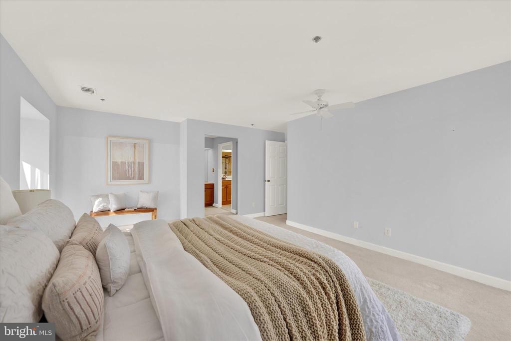 3 Southerly Ct #202