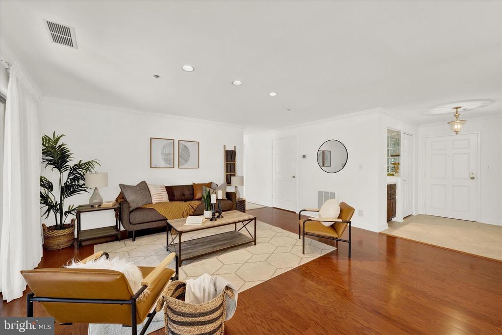 3 Southerly Ct #202