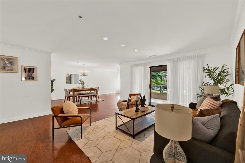 3 Southerly Ct #202