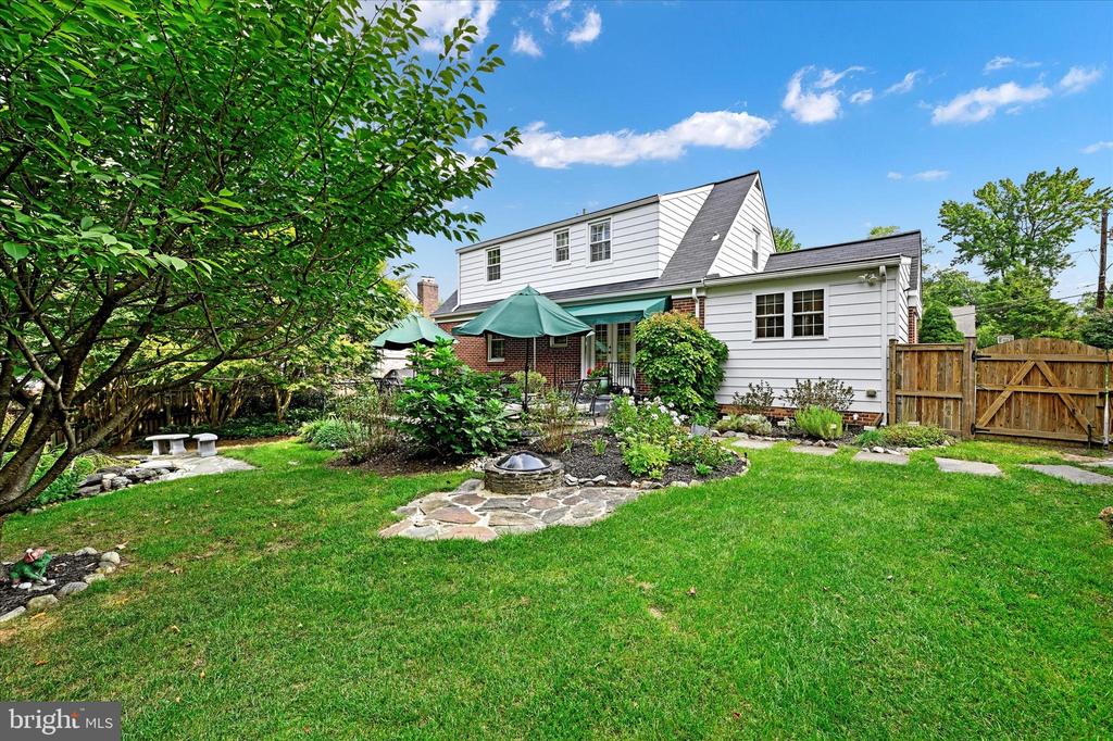 1840 Locust Ridge Rd
