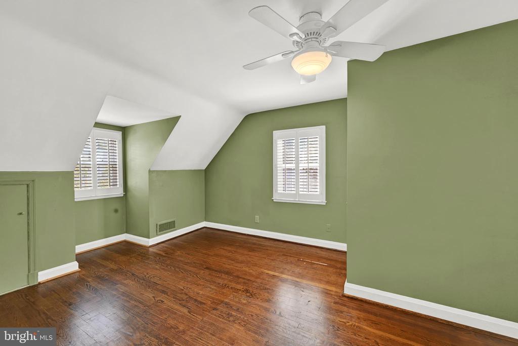 1840 Locust Ridge Rd