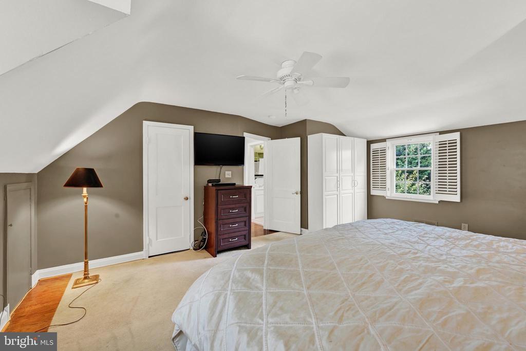1840 Locust Ridge Rd