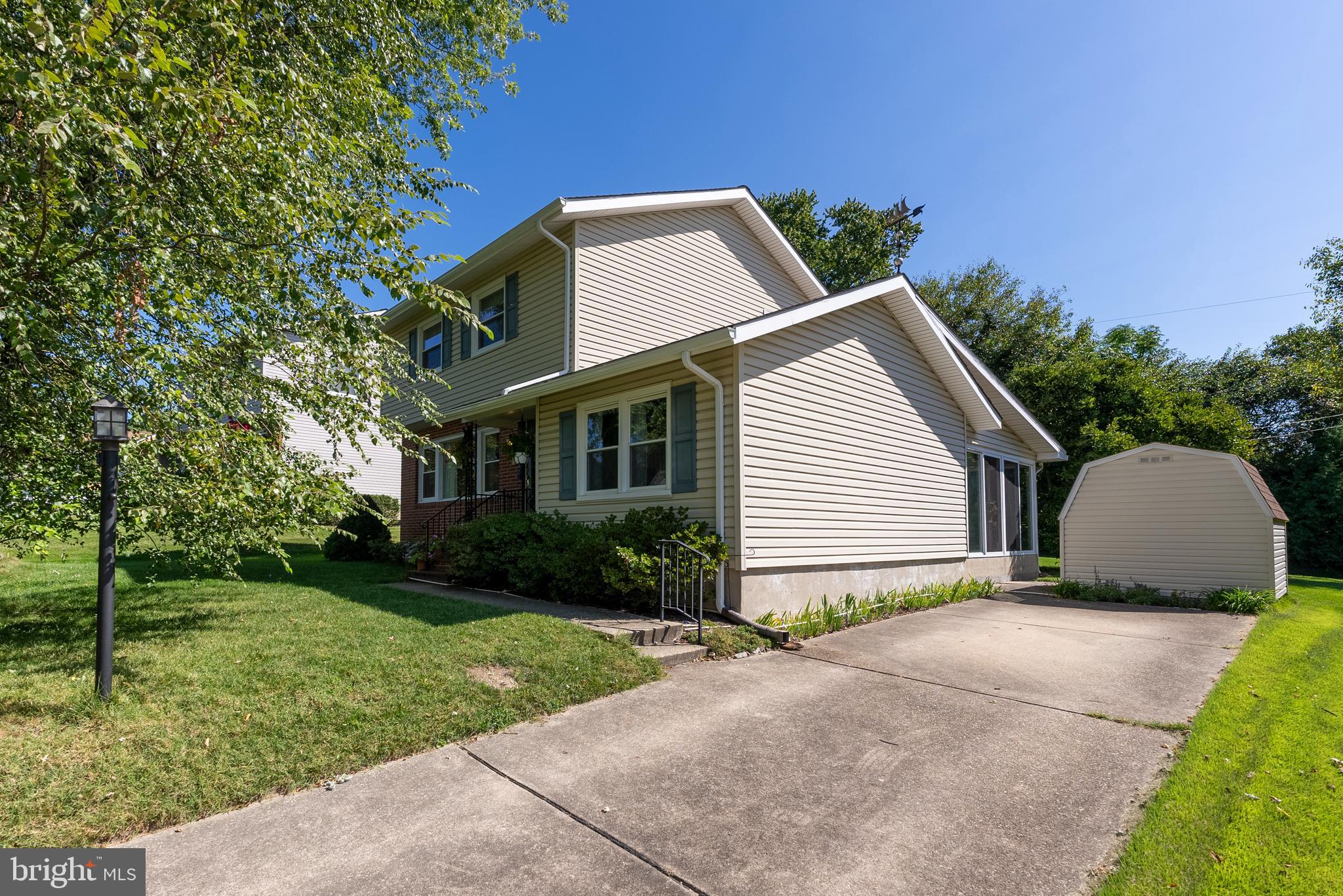 9007 Tammy Rd