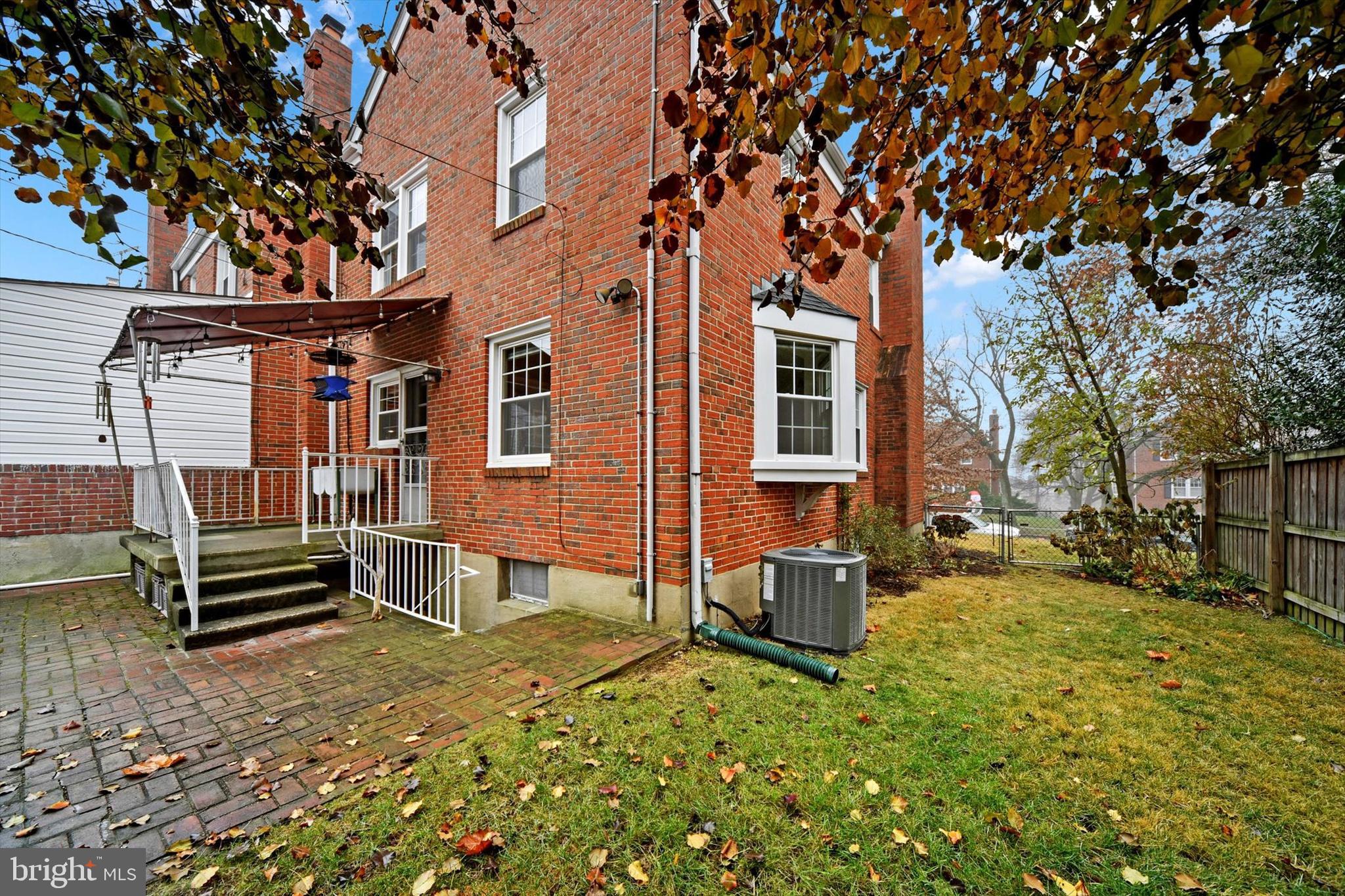 1548 Dellsway Rd