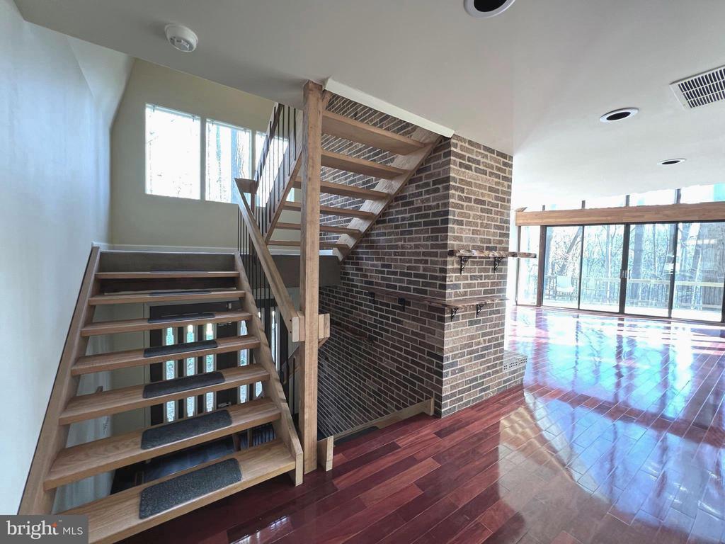 12889 EAGLES VIEW RD